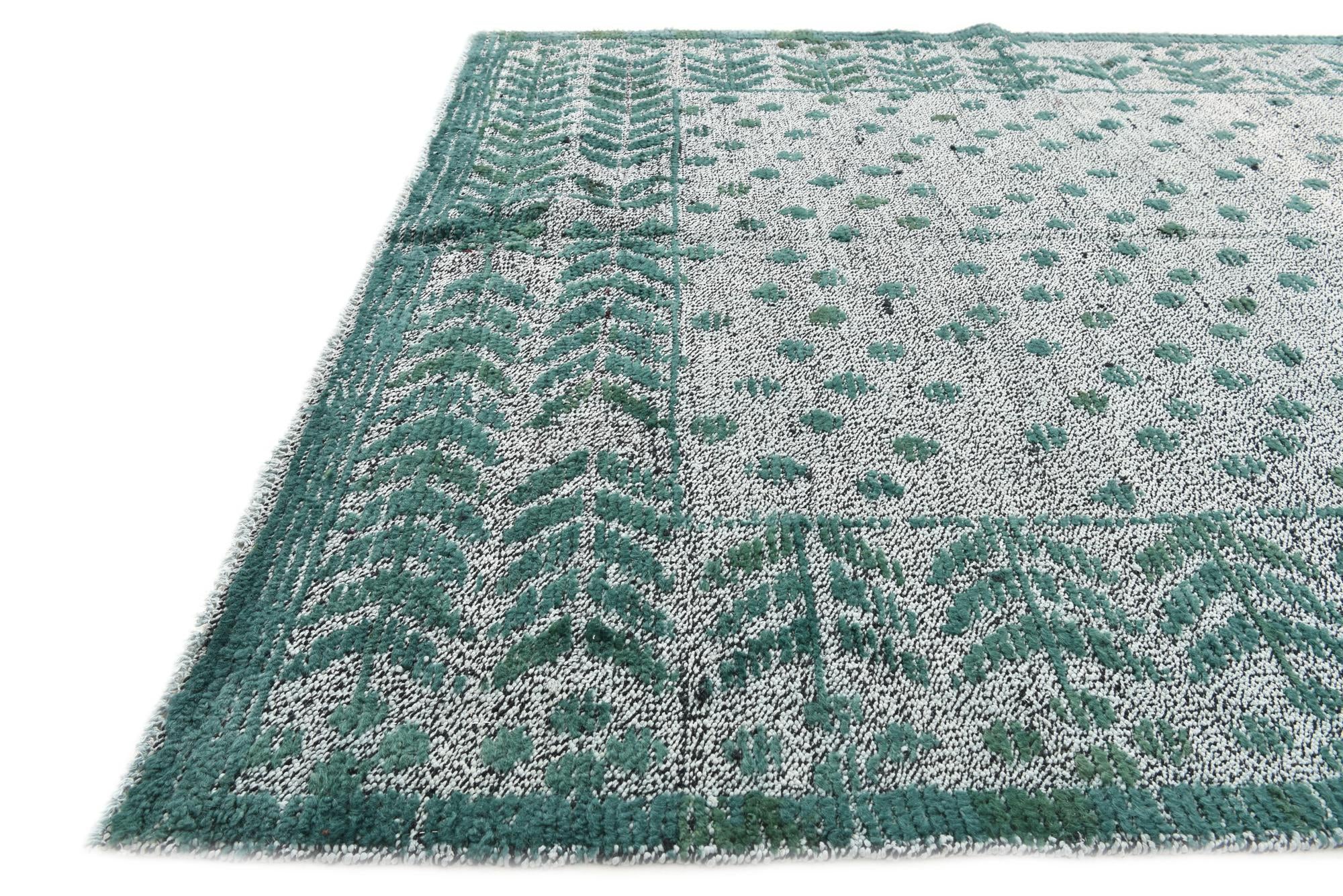 4' 11 x 7' 2 Hand Knotted Darya Wool Rug