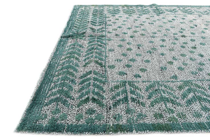 Detail image of 4' 11 x 7' 2 Hand Knotted Darya Wool Rug