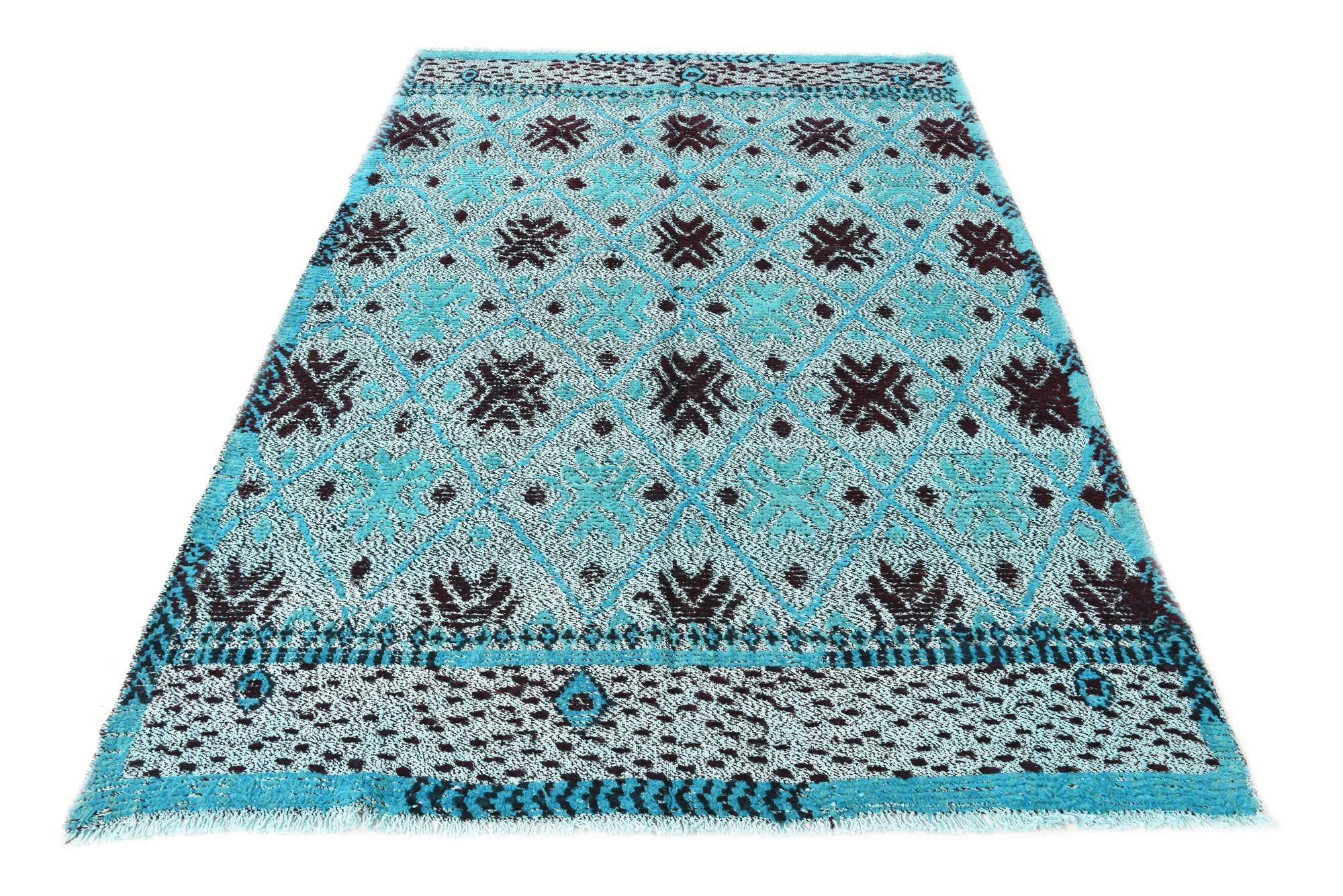 5' 5 x 8' Hand Knotted Darya Wool Rug