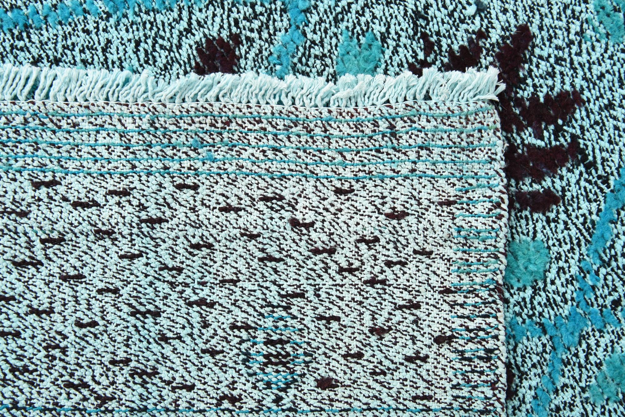 5' 5 x 8' Hand Knotted Darya Wool Rug