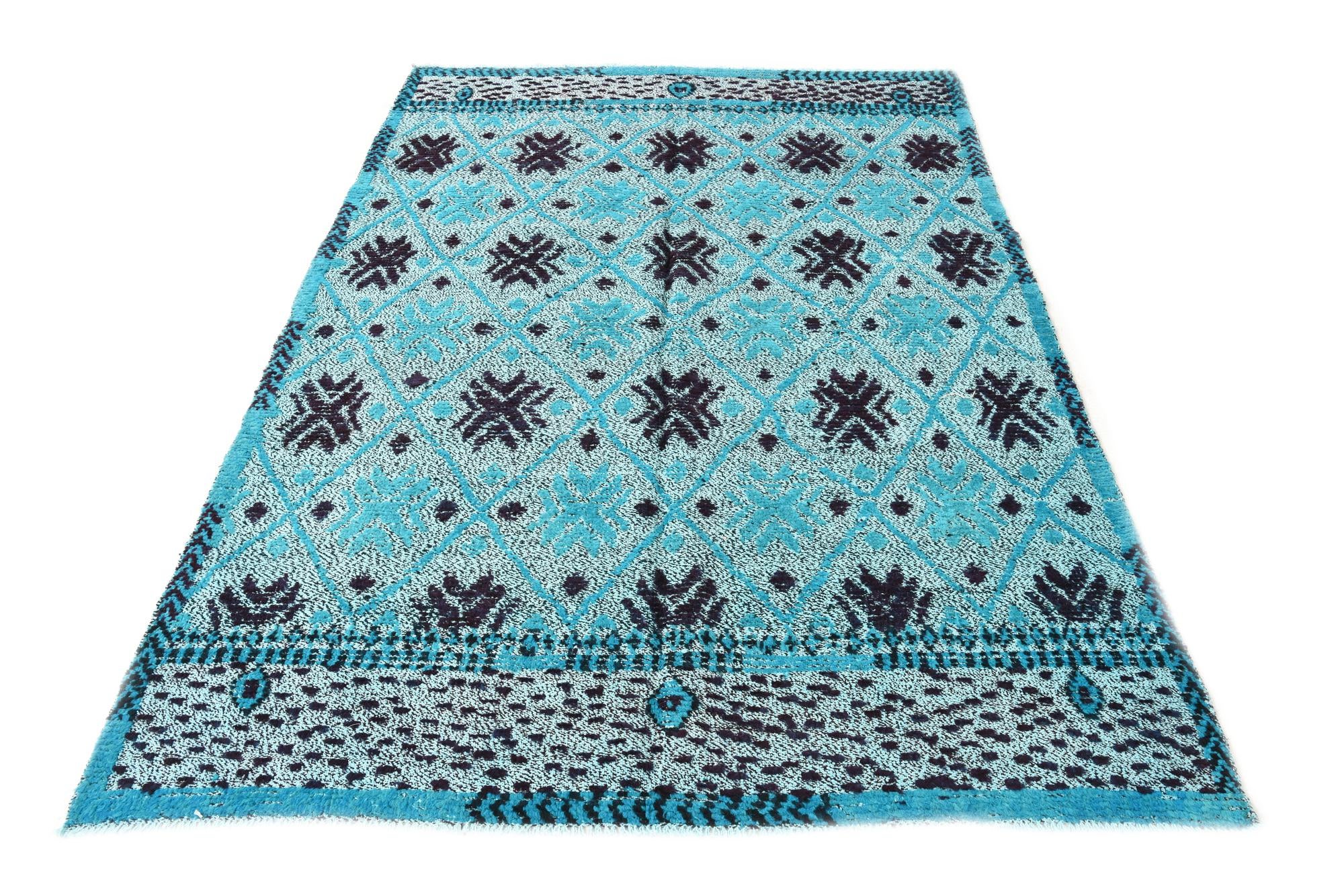 5' 6 x 8' Hand Knotted Darya Wool Rug