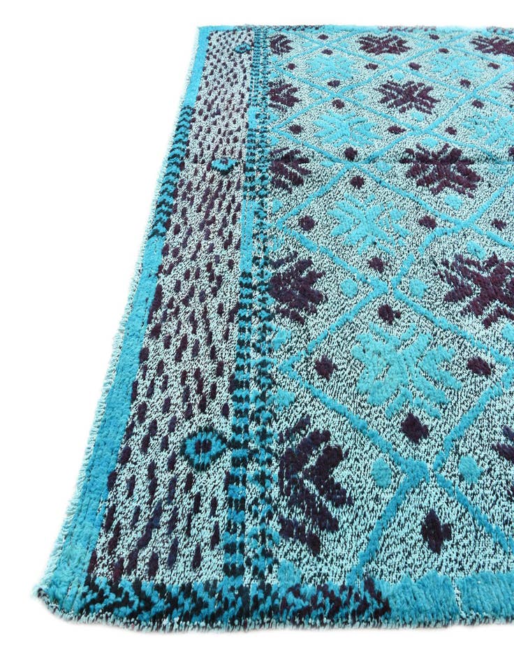 Detail image of 5' 6 x 8'  Hand Knotted Darya Wool Rug