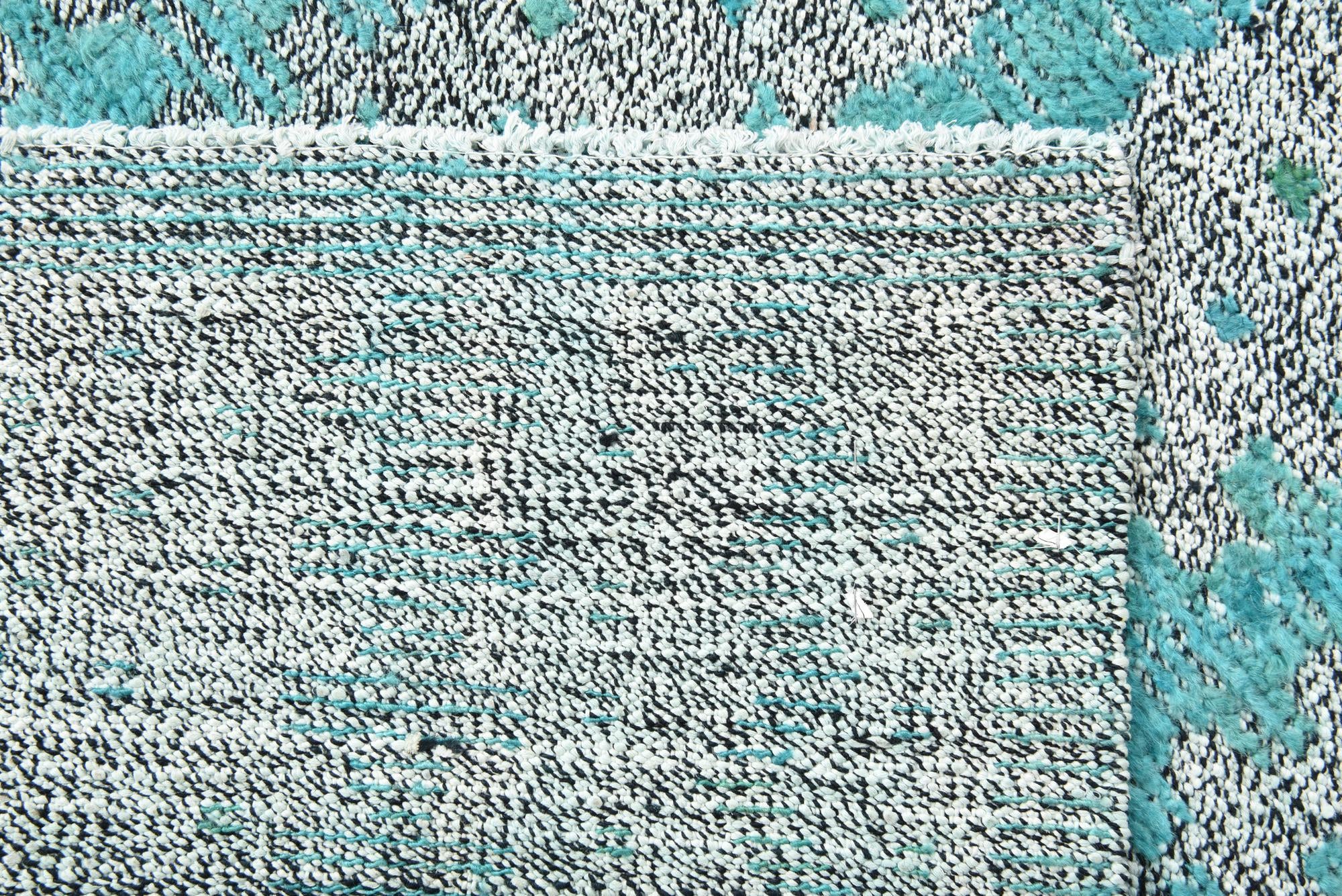 5' 2 x 7' 10 Hand Knotted Darya Wool Rug