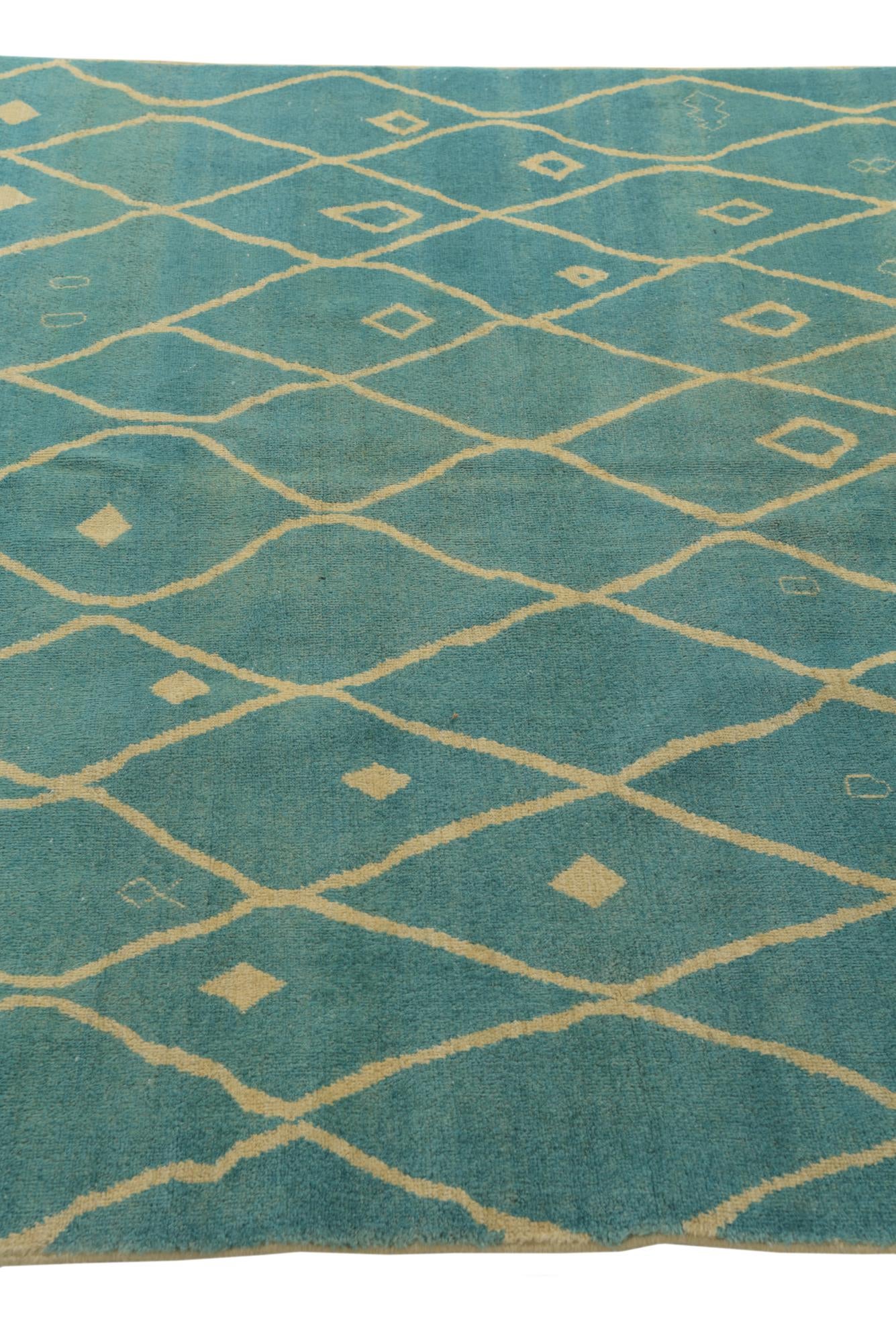 5' 8 x 8' Hand Knotted Darya Wool Rug