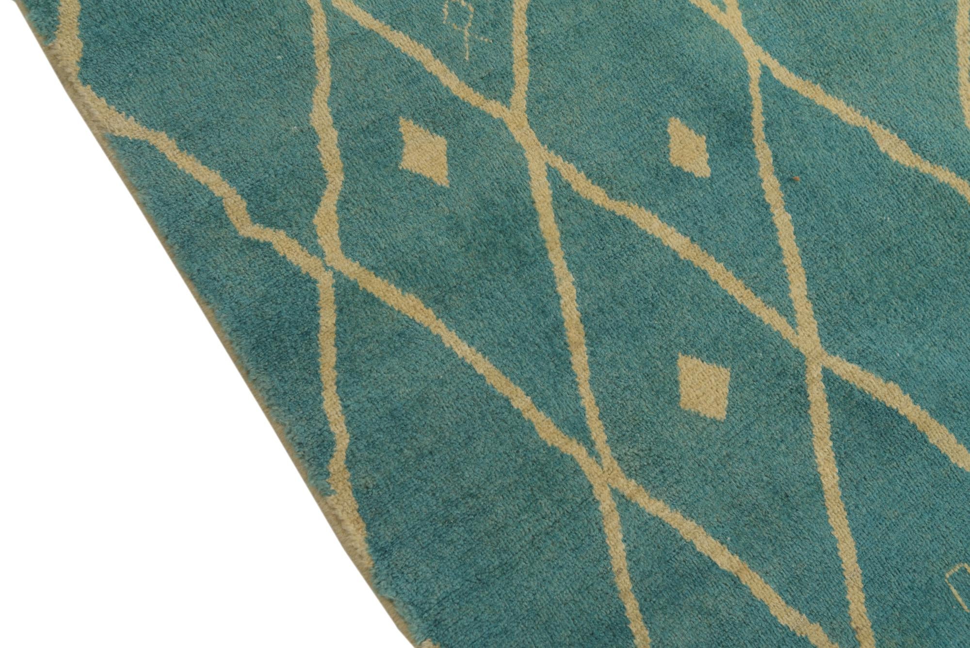5' 8 x 8' Hand Knotted Darya Wool Rug