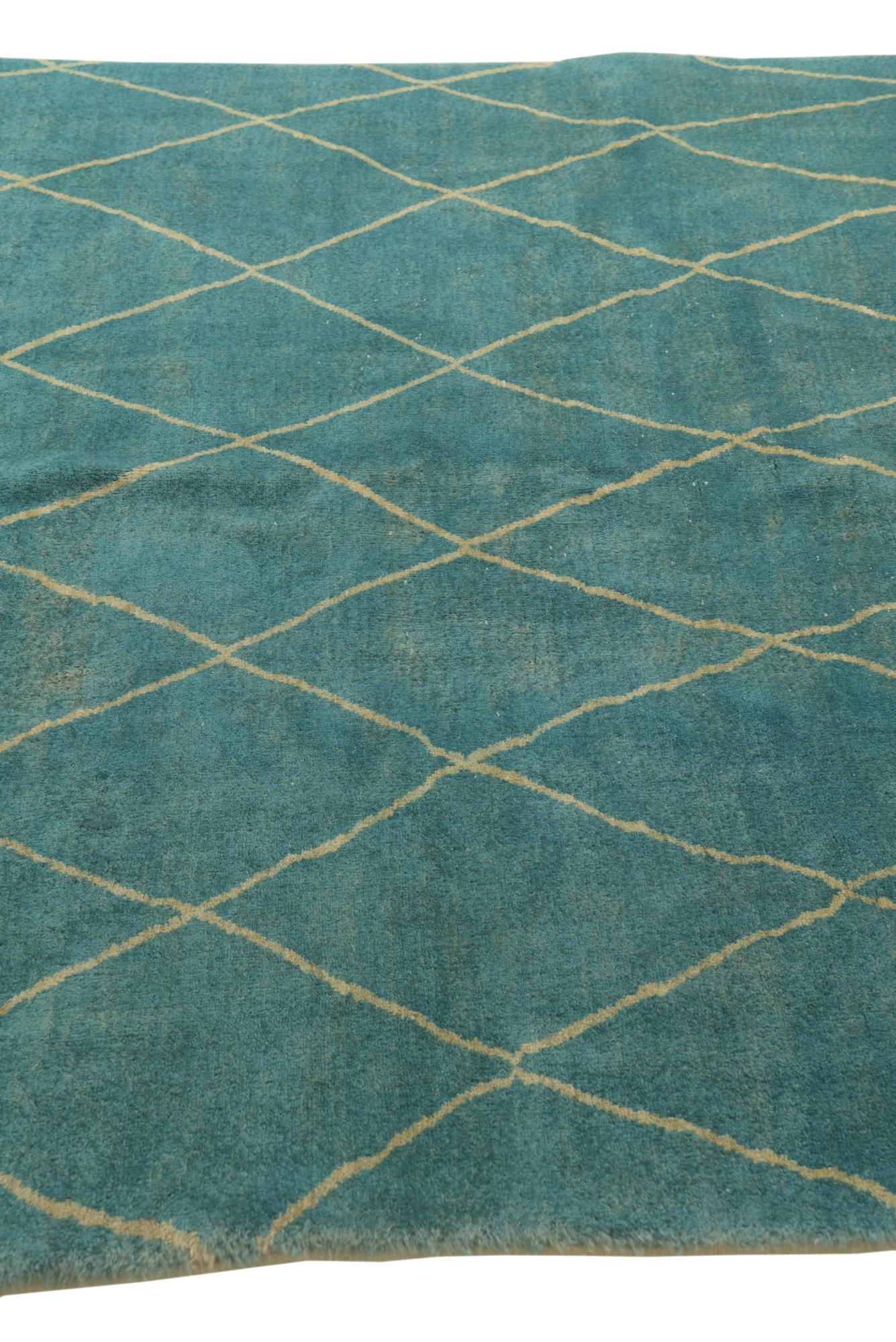 5' 8 x 8' Hand Knotted Darya Wool Rug
