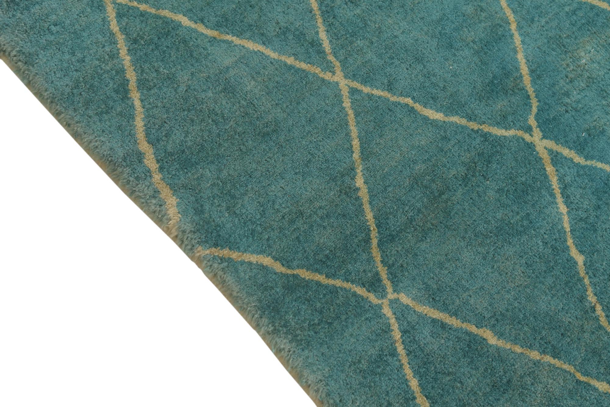 5' 8 x 8' Hand Knotted Darya Wool Rug
