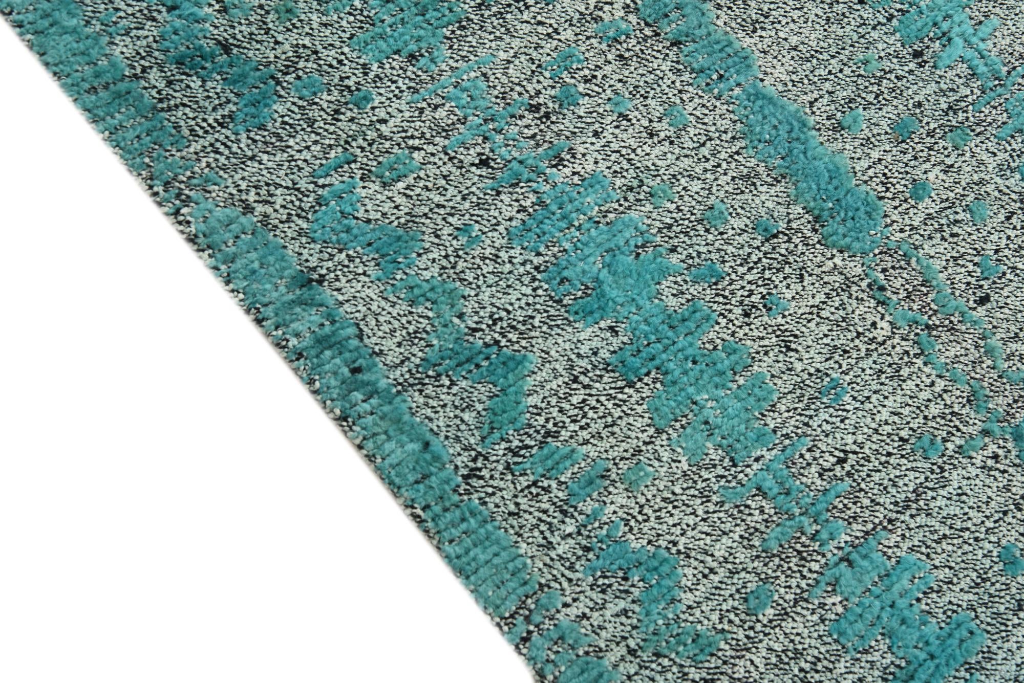 5' 4 x 7' Hand Knotted Darya Wool Rug