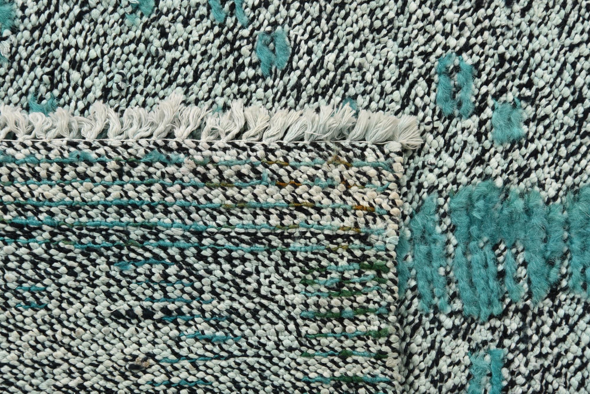 5' 4 x 7' Hand Knotted Darya Wool Rug