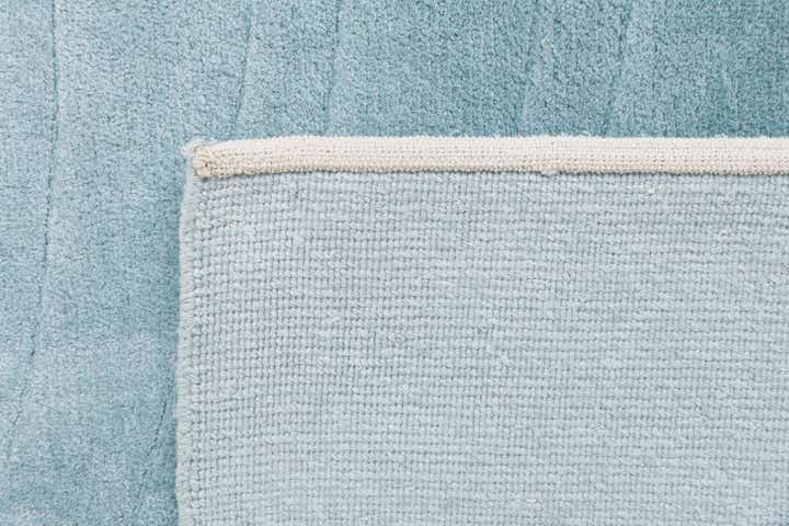 5' 8 x 8' Hand Knotted Darya Wool Rug