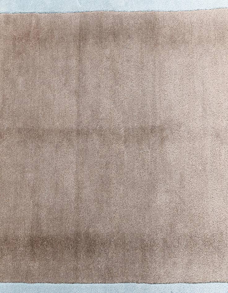 Detail image of 5' 9 x 9' Darya Rug