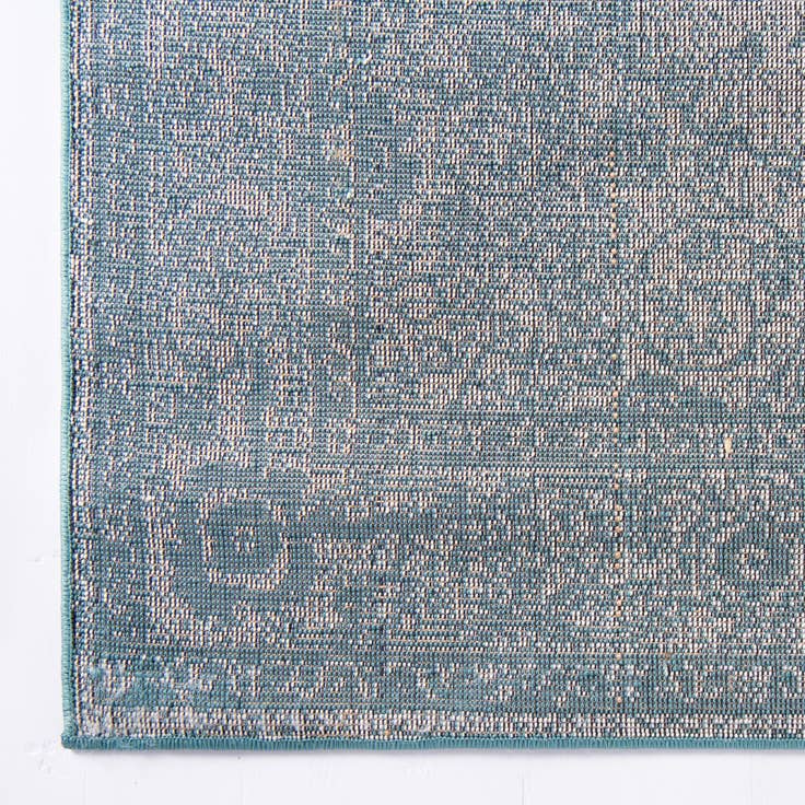 Detail image of 6' x 9' Dover Rug