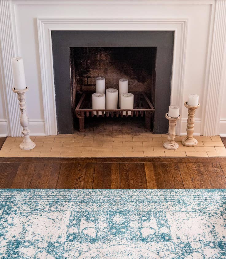Detail image of 2' x 3' Dover Rug