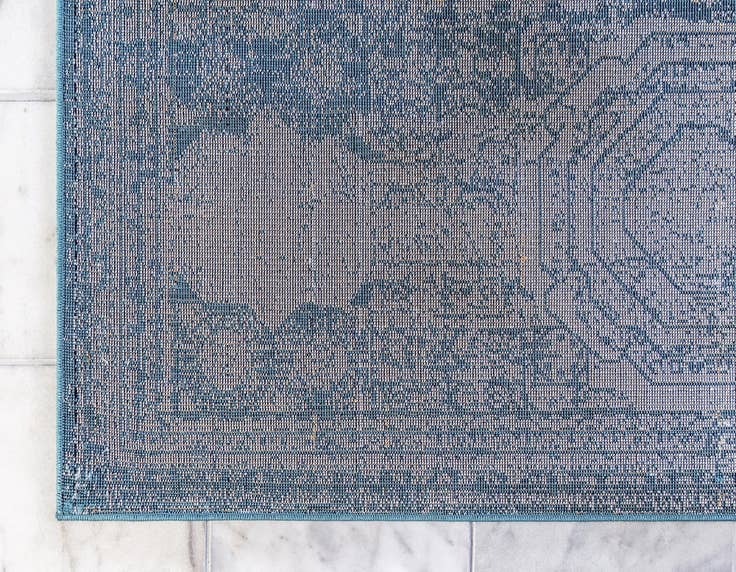 Detail image of 2' x 3' Dover Rug