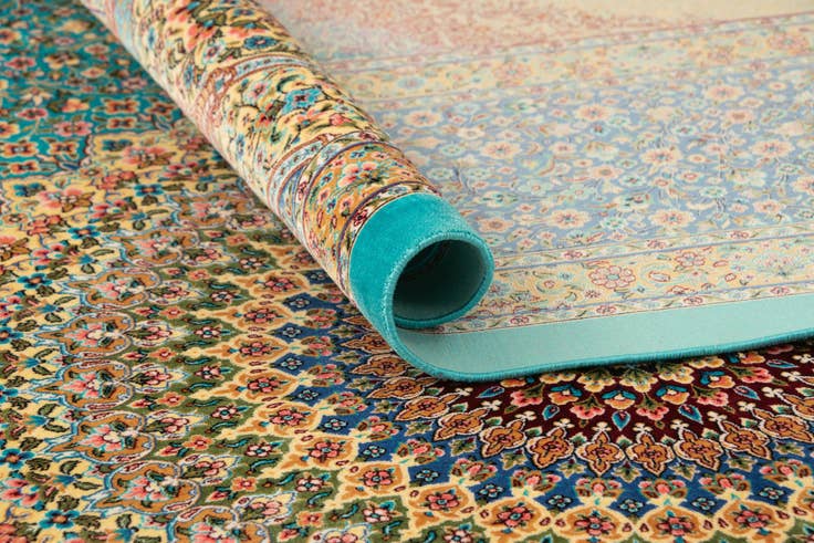 Detail image of 6' 6 x 9' 8 Ghom Design Rug