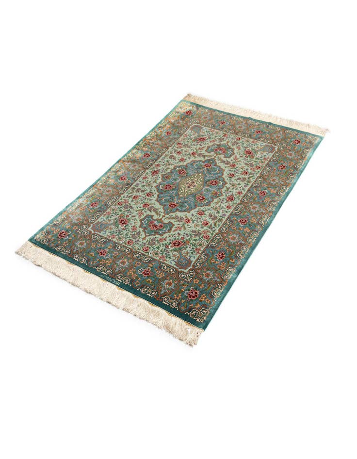 Detail image of 4' 1 x 6' 1 Ghom Silk Rug