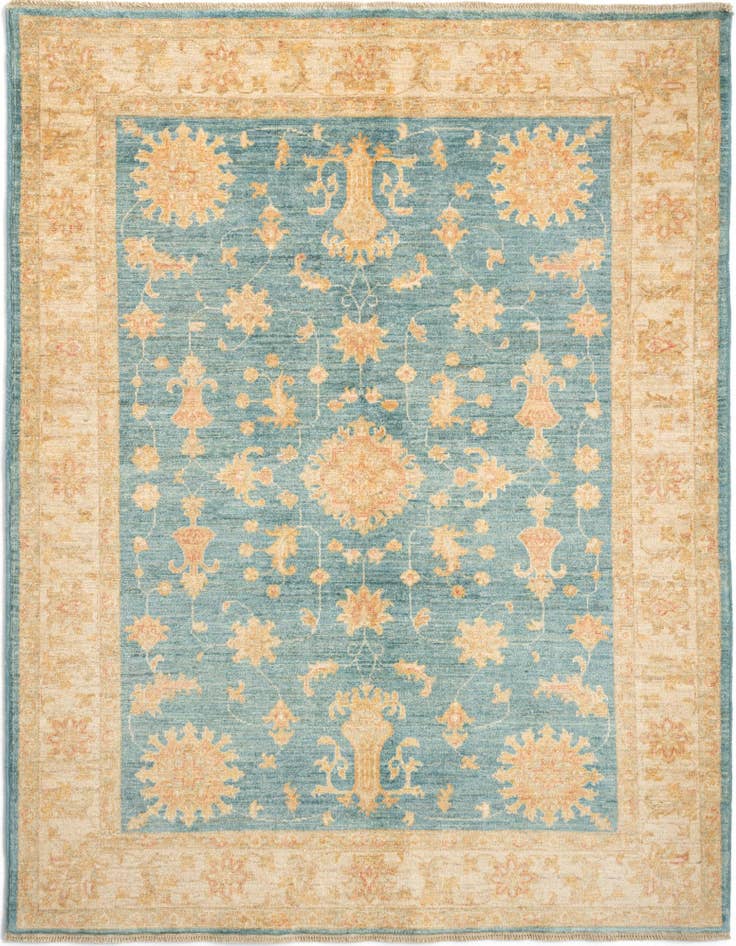 Detail image of 4' 11 x 6' 6 Kaizar Wool Rug