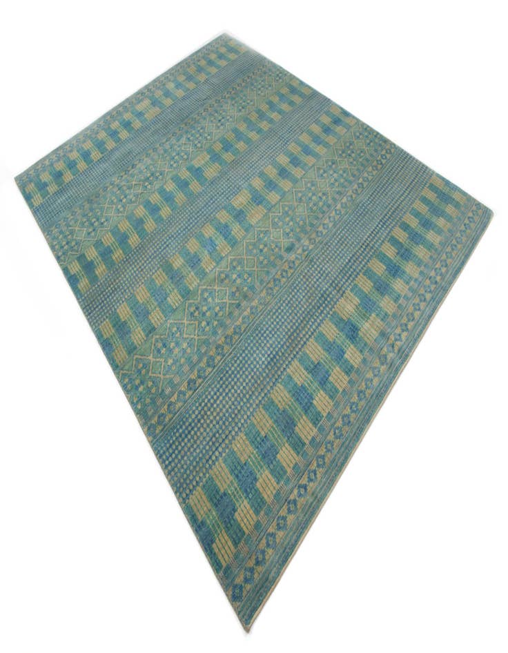 Detail image of 7' 10 x 9' 10  Hand Knotted Kamla Wool Rug