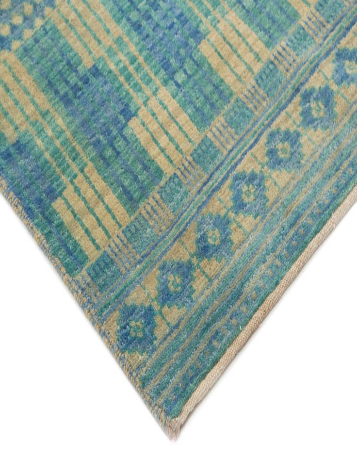 Detail image of 7' 10 x 9' 10  Hand Knotted Kamla Wool Rug