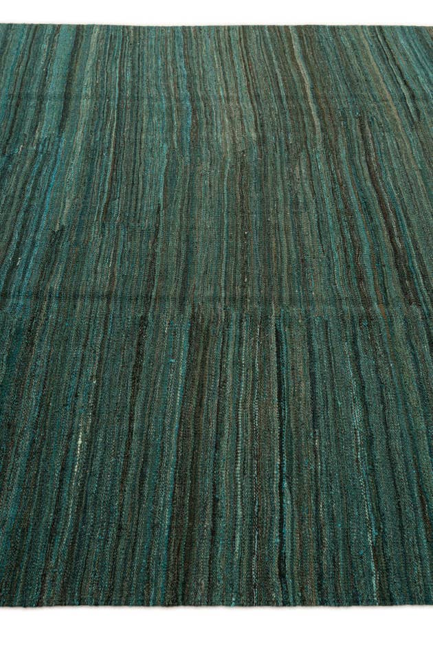 Detail image of 6' 7 x 9' 8 Hand Woven Kilim Modern Wool Rug