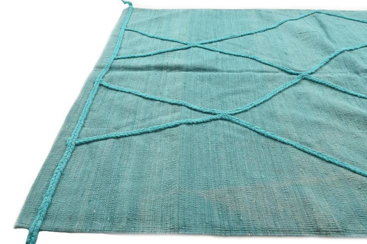 Detail image of 4' 2 x 5' 9 Hand Woven Kilim Modern Wool Rug
