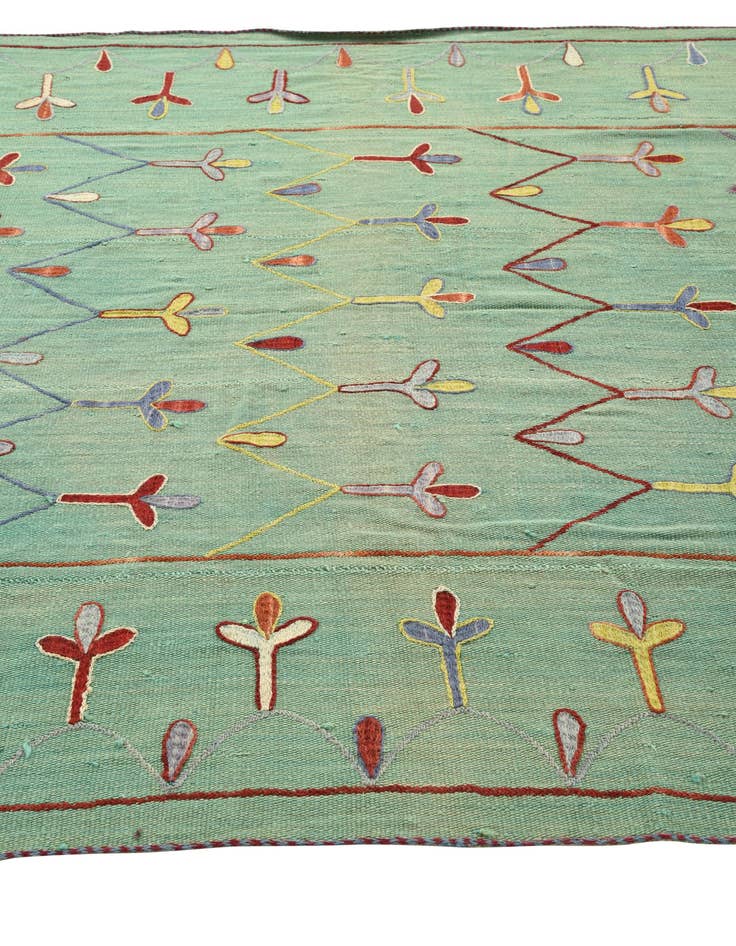Detail image of 5' 9 x 7' 6  Hand Woven Kilim Suzani Wool Rug