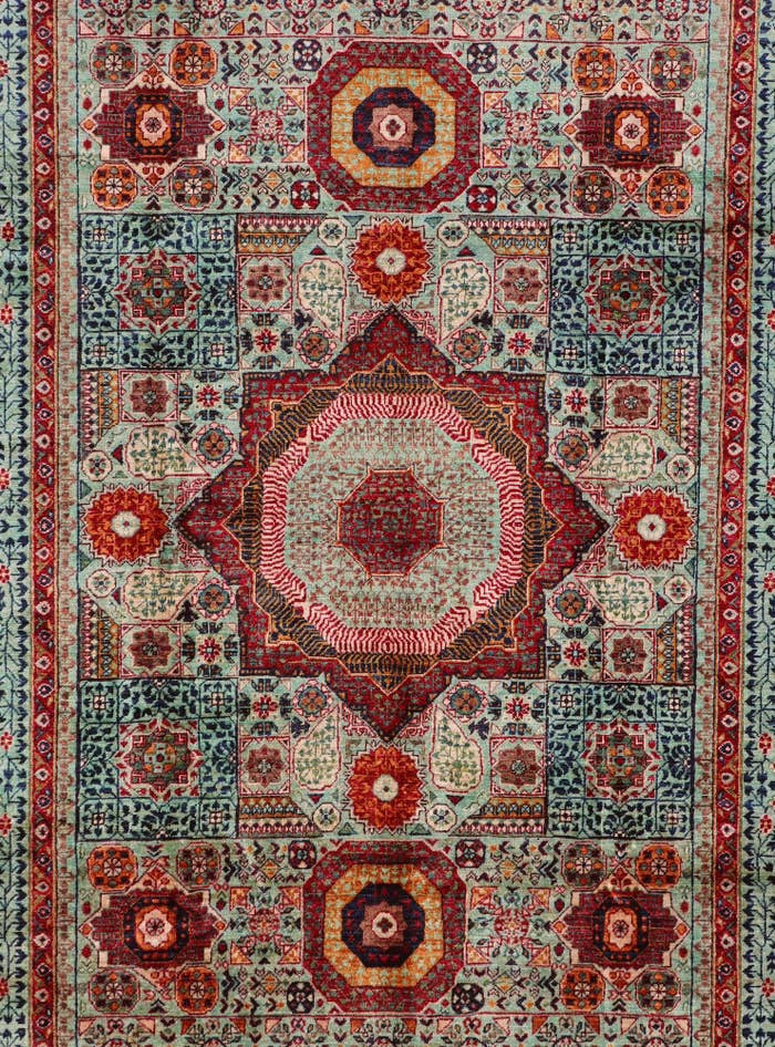 Detail image of 6' 6 x 9' 8 Hand Knotted Mamluk Ziegler Rug