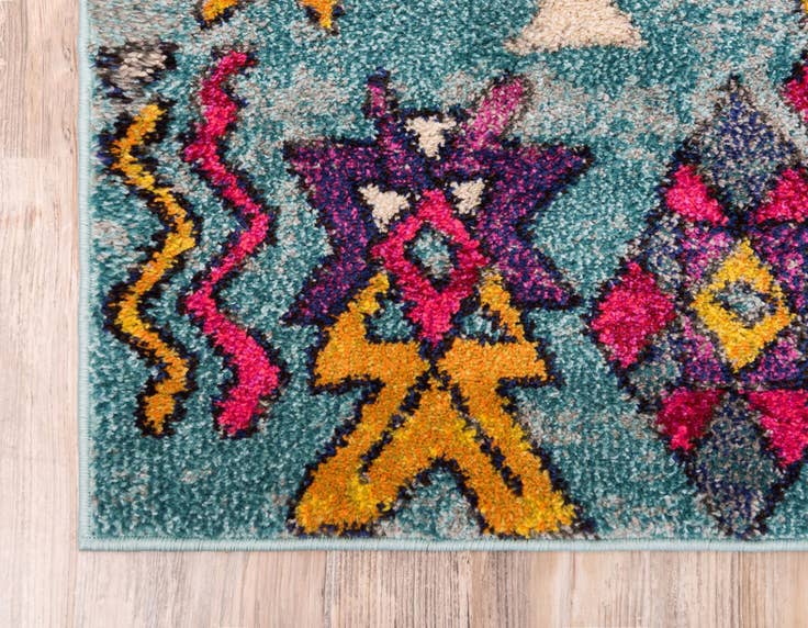 Detail image of 5' x 8' Washable Mesa Rug