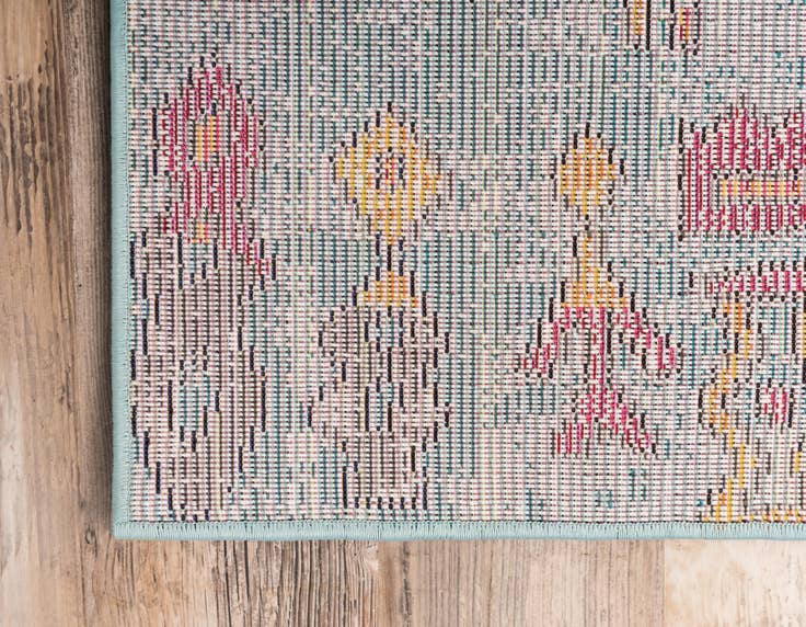 Detail image of 5' x 8' Washable Mesa Rug