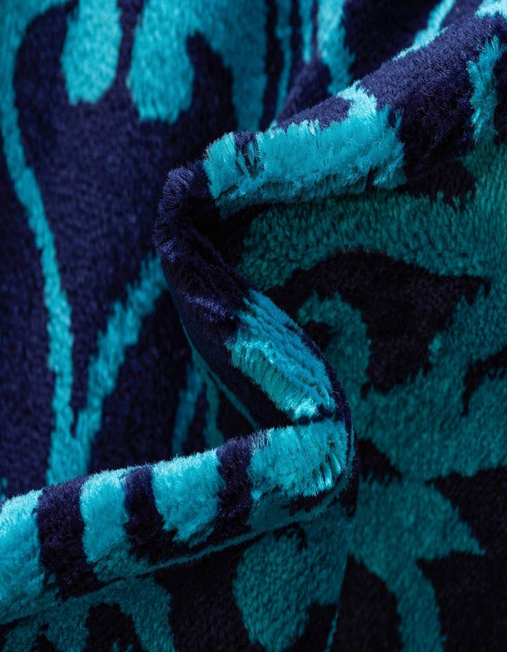 Detail image of 8' x 10' Metropolis Rug