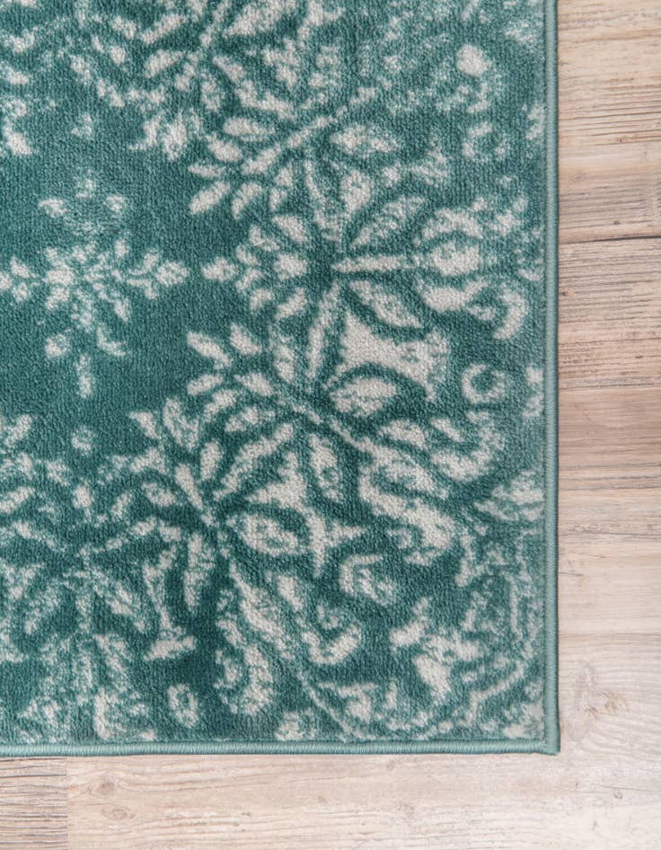 Detail image of 7' x 10' Monaco Rug