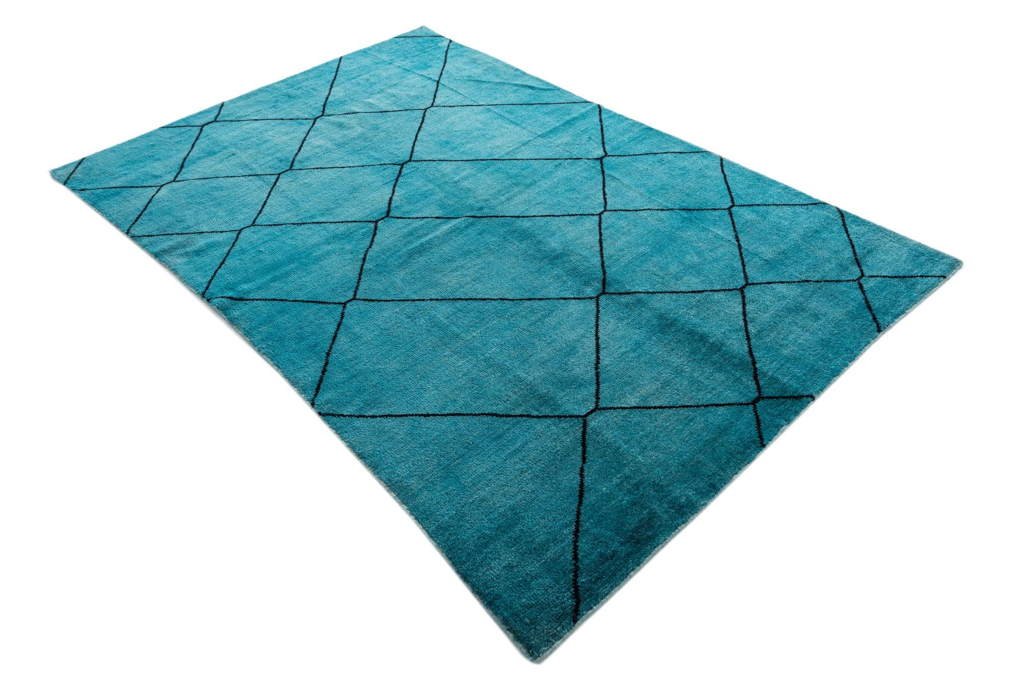 5' 6 x 8' 1 Hand Knotted Moroccan Wool Rug