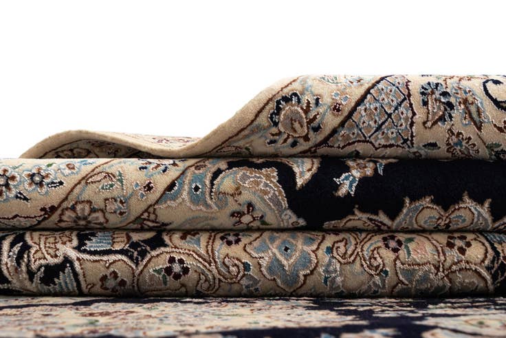 Detail image of 5' x 7' 3 Nain Rug