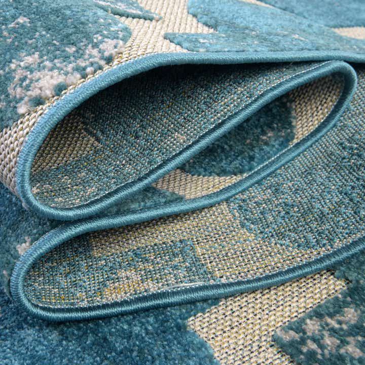 9' x 12' 2 Easy-Clean Lattice Indoor / Outdoor Rug