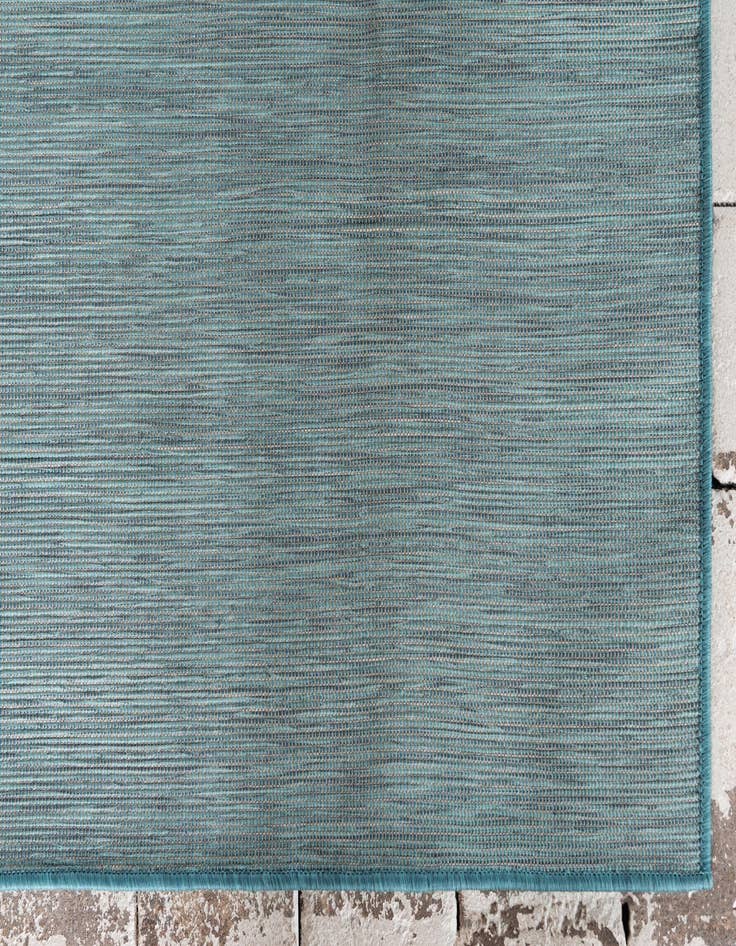 Detail image of 6' 3 x 9'  Washable Solid Indoor / Outdoor Rug