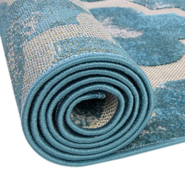 Detail image of 9' x 12' 2 Easy-Clean Trellis Indoor / Outdoor Rug