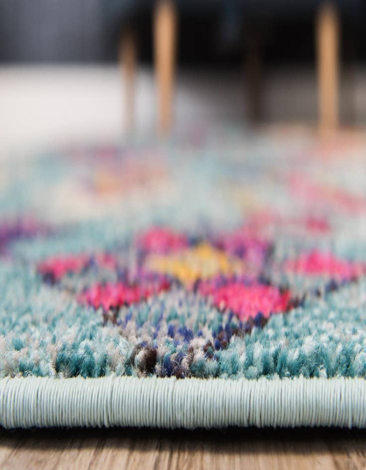 Detail image of 9' x 12' Washable Santa Fe Rug