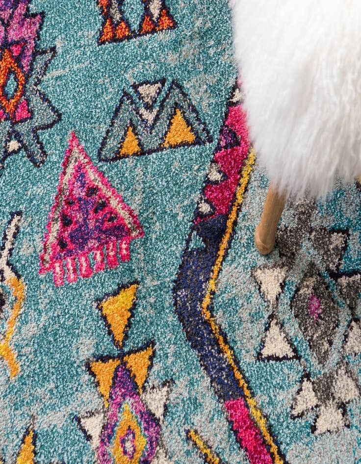 Detail image of 9' x 12' Washable Santa Fe Rug