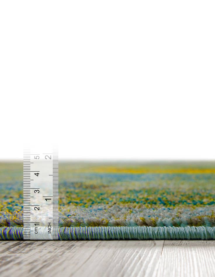 Detail image of 9' x 12' 2 Washable Sevilla Rug