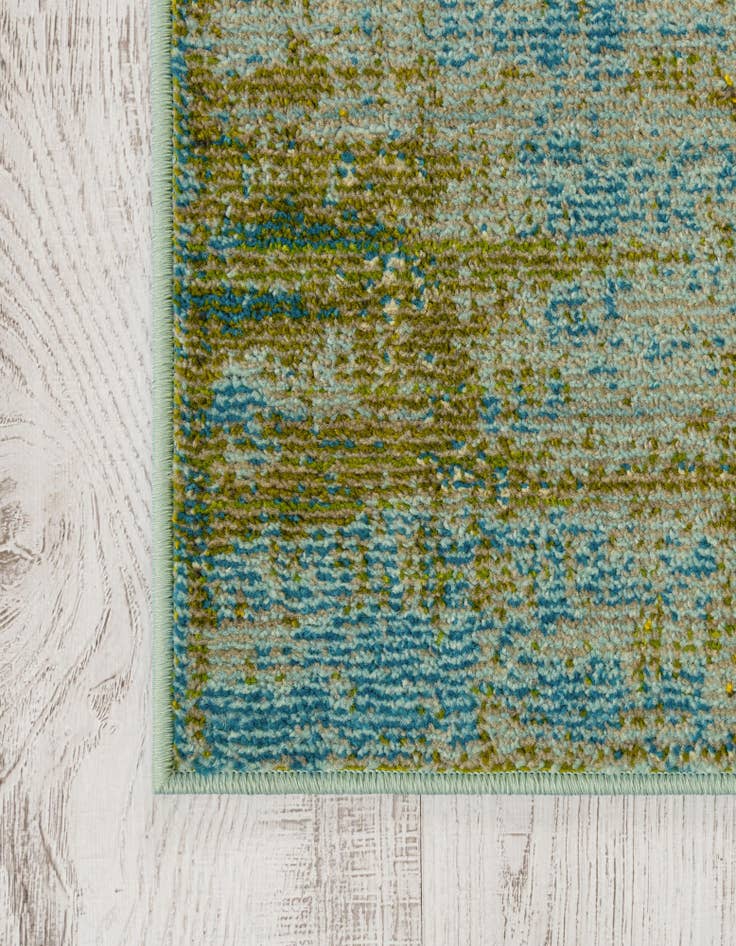 Detail image of 9' x 12' 2 Washable Sevilla Rug