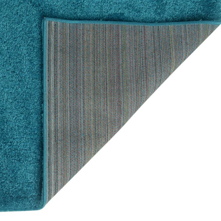 Detail image of 2' 2 x 3' Solid Frieze Rug