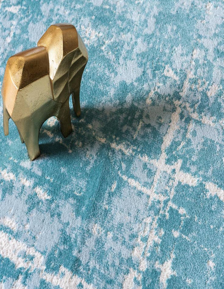 Detail image of 5' x 8' Uptown Lexington Avenue Rug