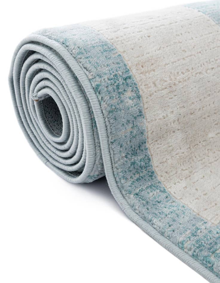 Detail image of 6' 1 x 9' Uptown Rug
