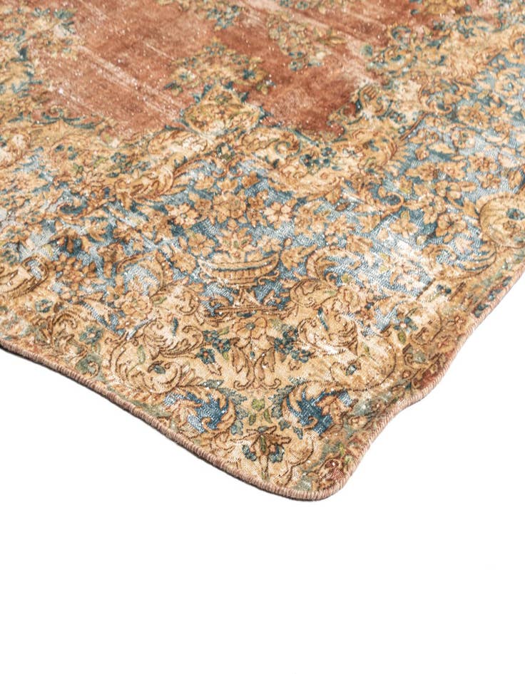 Detail image of 9' 2 x 12' Vintage Royal Wool Rug