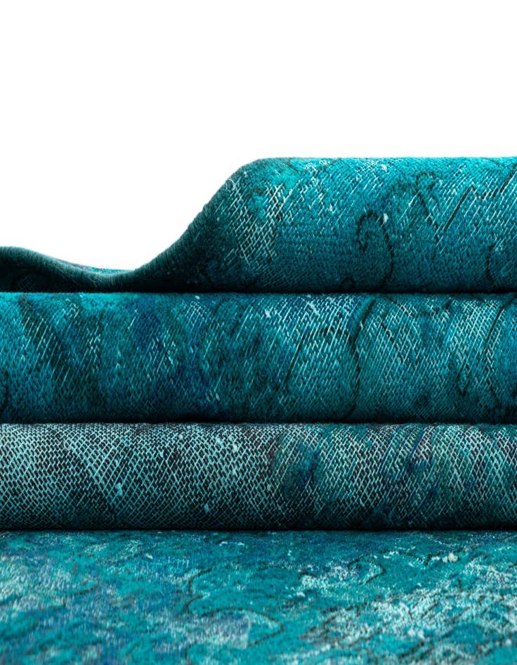 Detail image of 9' 5 x 12' 3 Vintage Royal Wool Rug