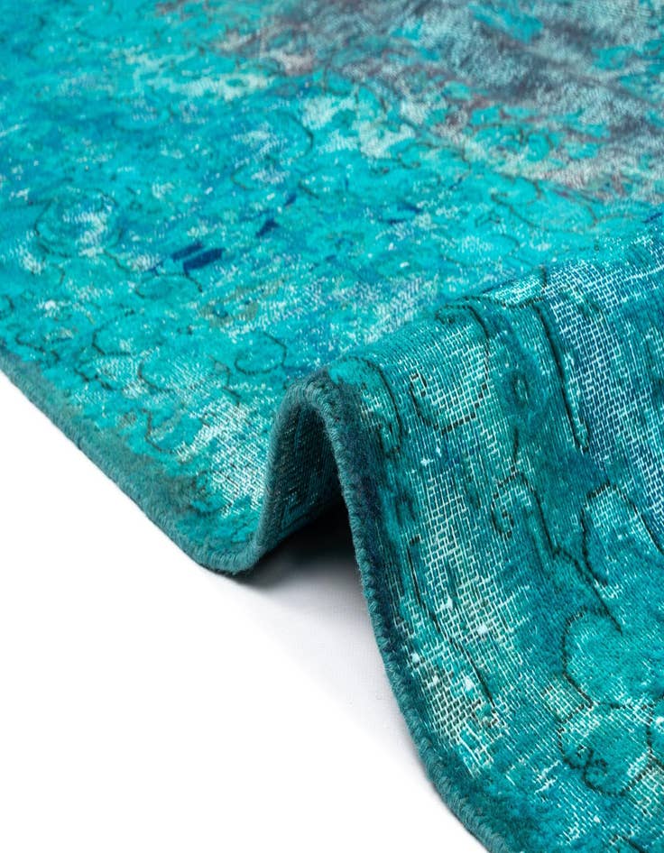 Detail image of 9' 5 x 12' 3 Vintage Royal Wool Rug