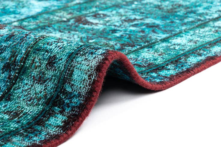 Detail image of 9' 11 x 12' 11 Vintage Royal Wool Rug
