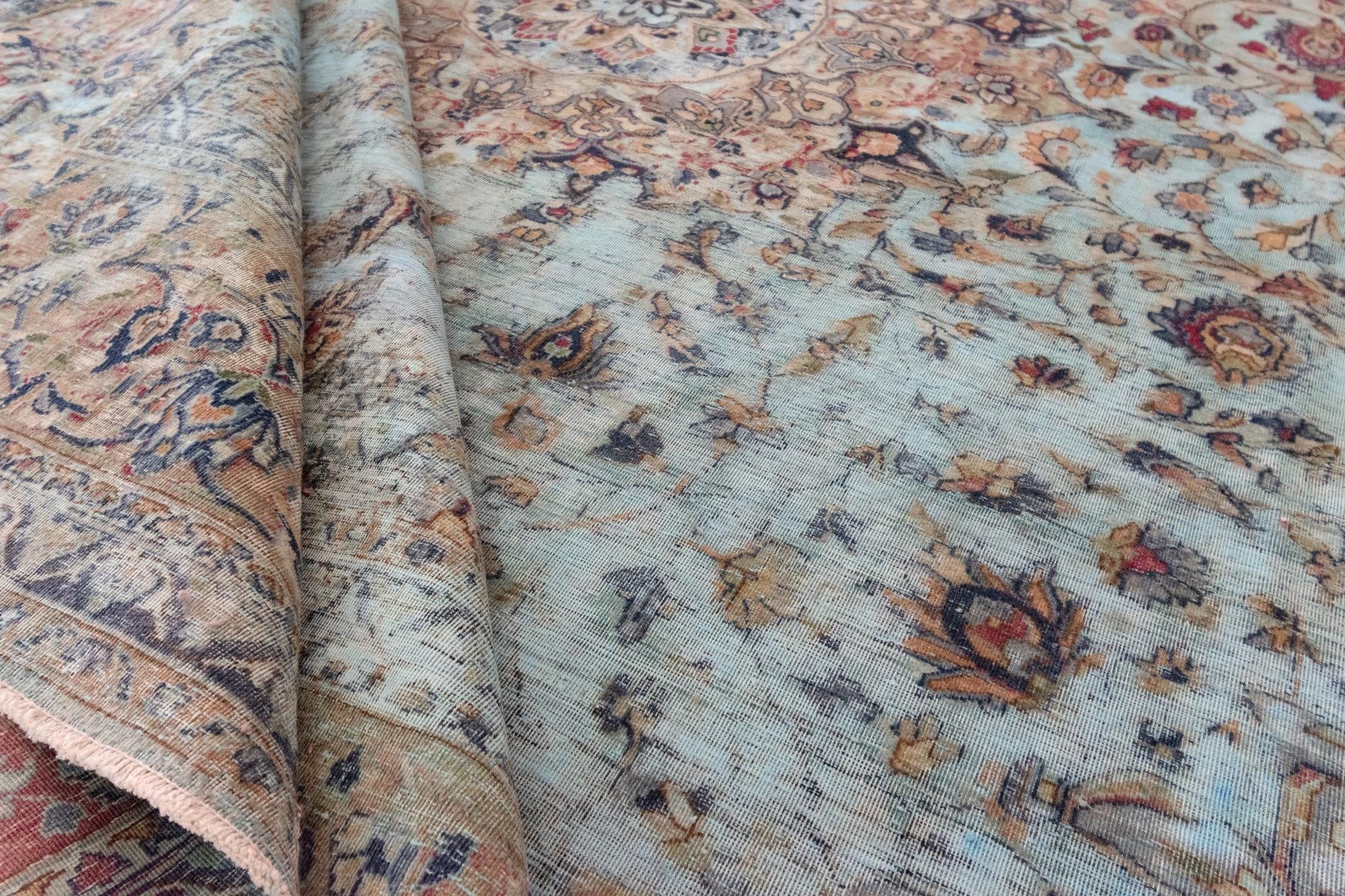 9' 9 x 13' 4 Vintage Royal Wool Rug