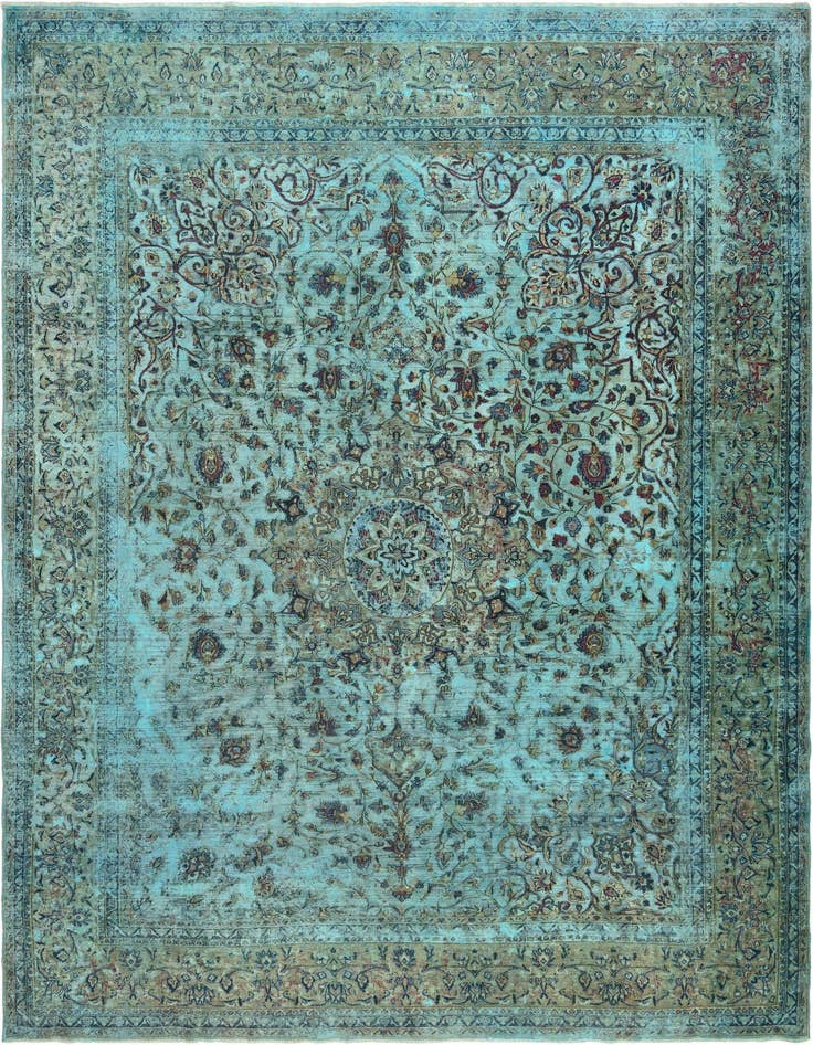 Detail image of 9' 9 x 13' 4 Vintage Royal Wool Rug
