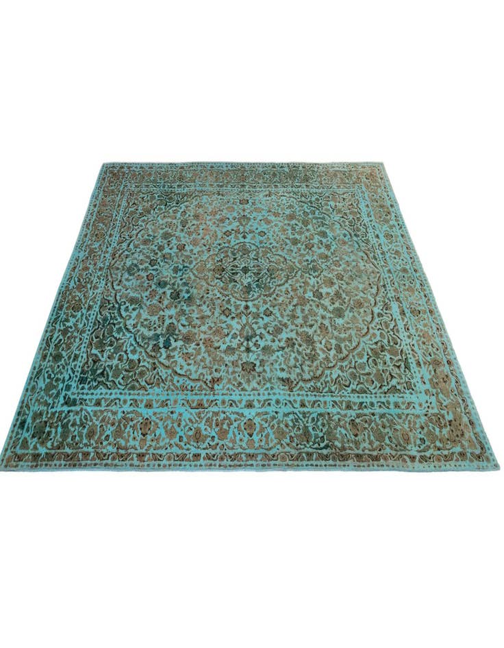 Detail image of 9' 6 x 12' 10 Vintage Royal Wool Rug